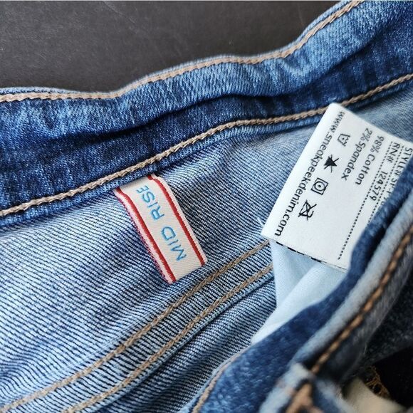 Sneak Peak Skinny Jeans with Rips - Picture 4 of 15